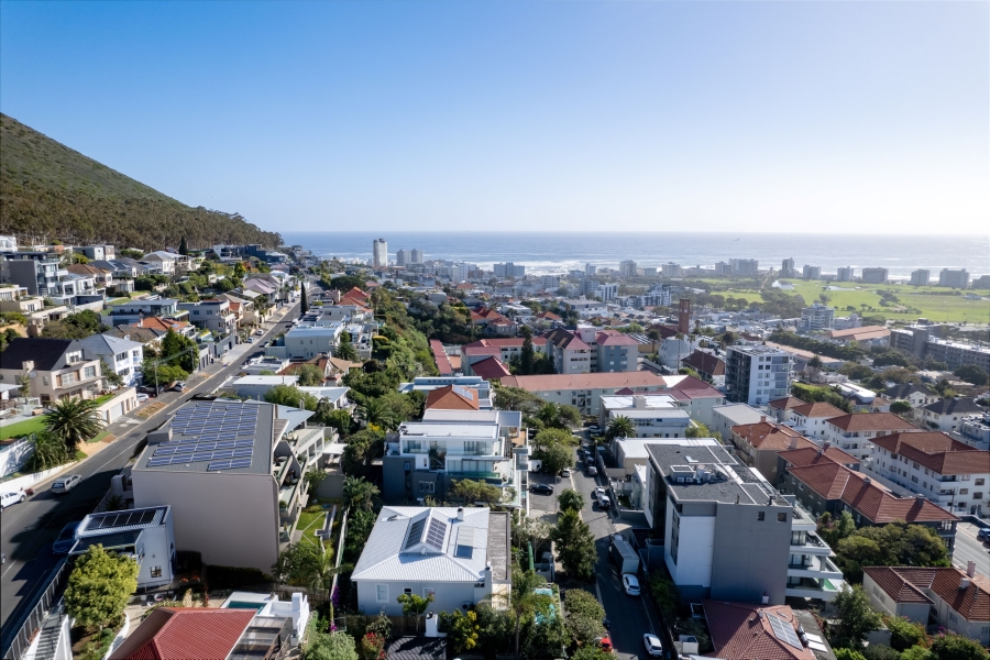 3 Bedroom Property for Sale in Green Point Western Cape